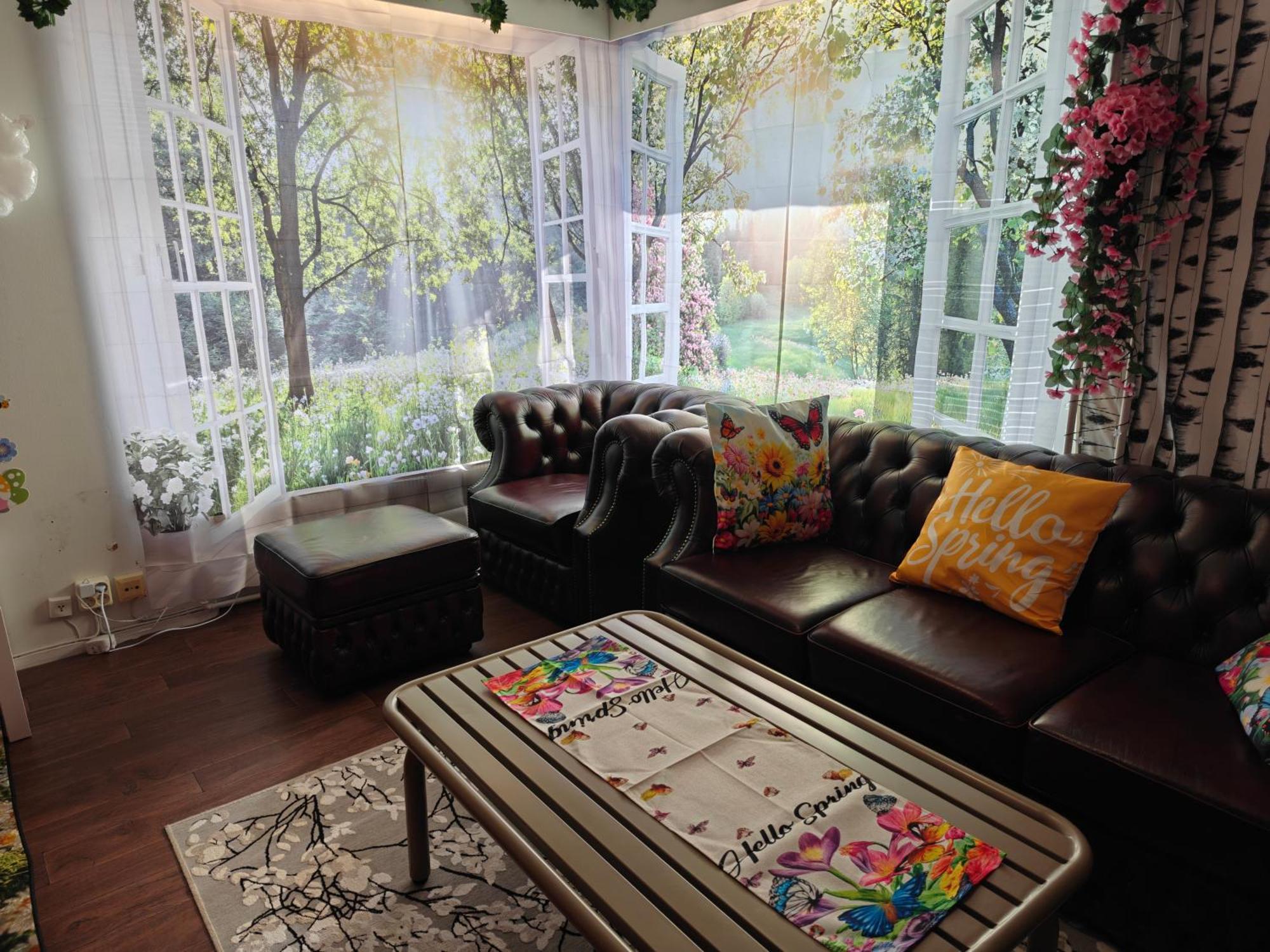 Relax & Recharge - A Unique Suite With A Touch Of Luxury - Hot Tub And Sauna Inspired Decor #Not A Real Sauna# Easy City Access - Direct Train 15 Min To City Хелзинки Екстериор снимка